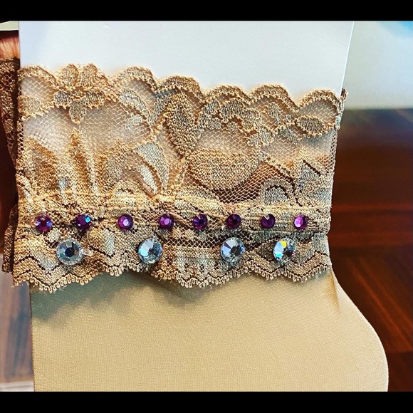 Lace Short stocking -authentic Swarovski crystals - Picture 3 of 5